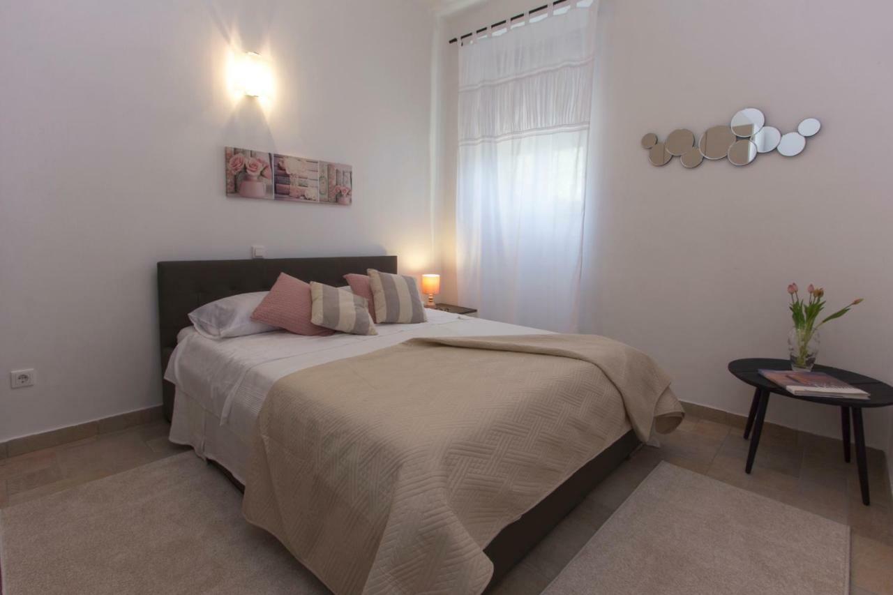 Apartment Ema Zadar Buitenkant foto
