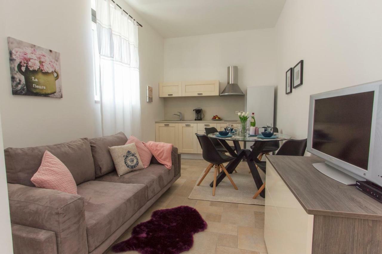 Apartment Ema Zadar Buitenkant foto